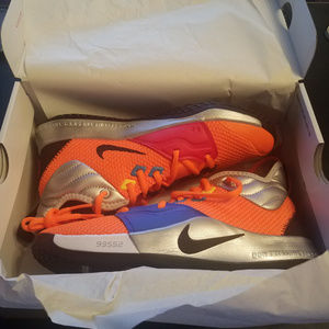 PG3 NASA - Nike - New in box -Kids, Womans, Mens